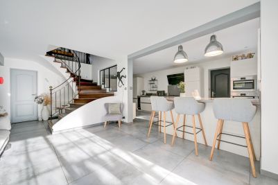 Vente Maison Aix-en-Provence 9&nbsp;Pièces 250&nbsp;m²