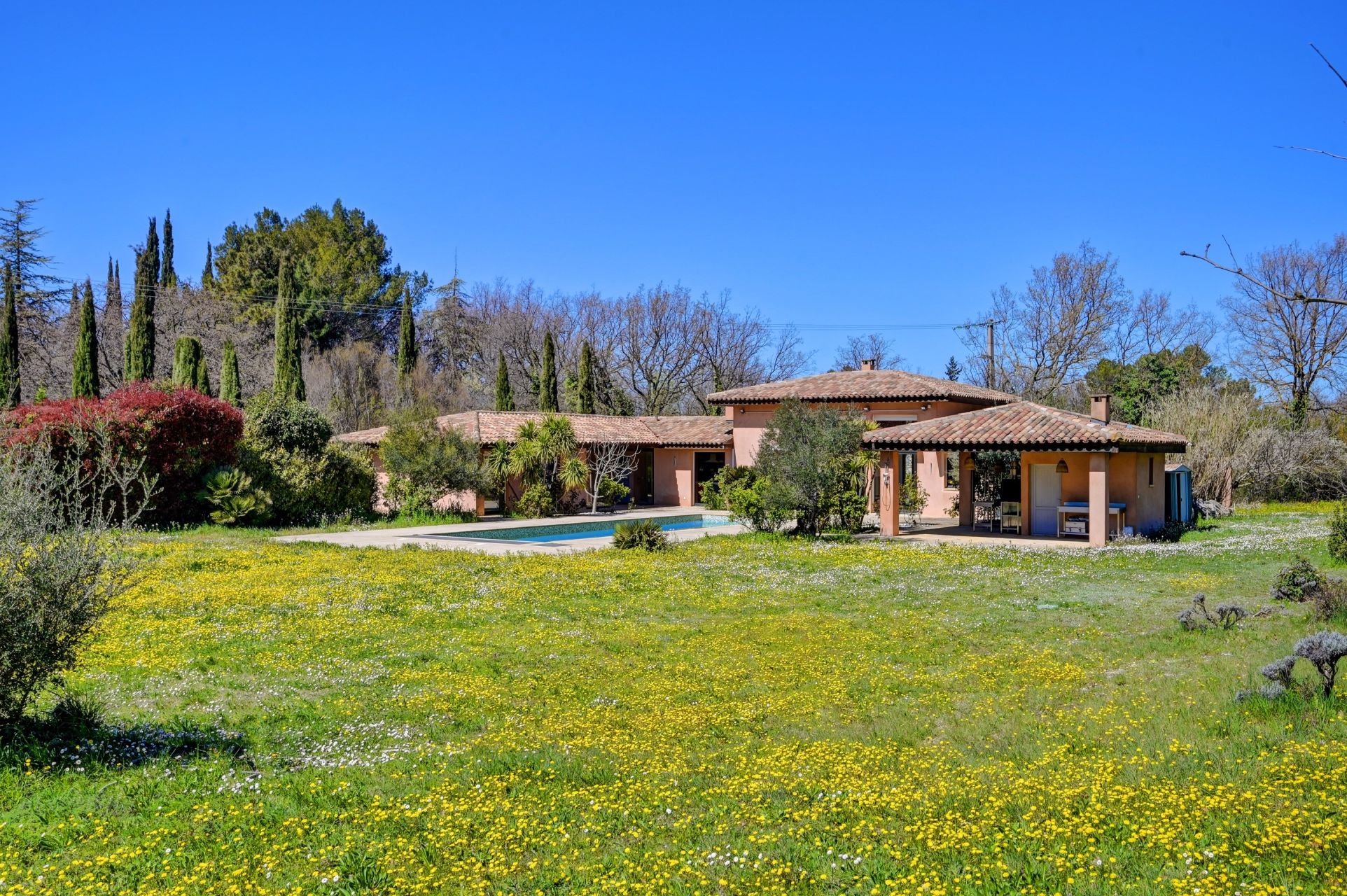 house 5 Rooms for sale on AIX EN PROVENCE (13100)