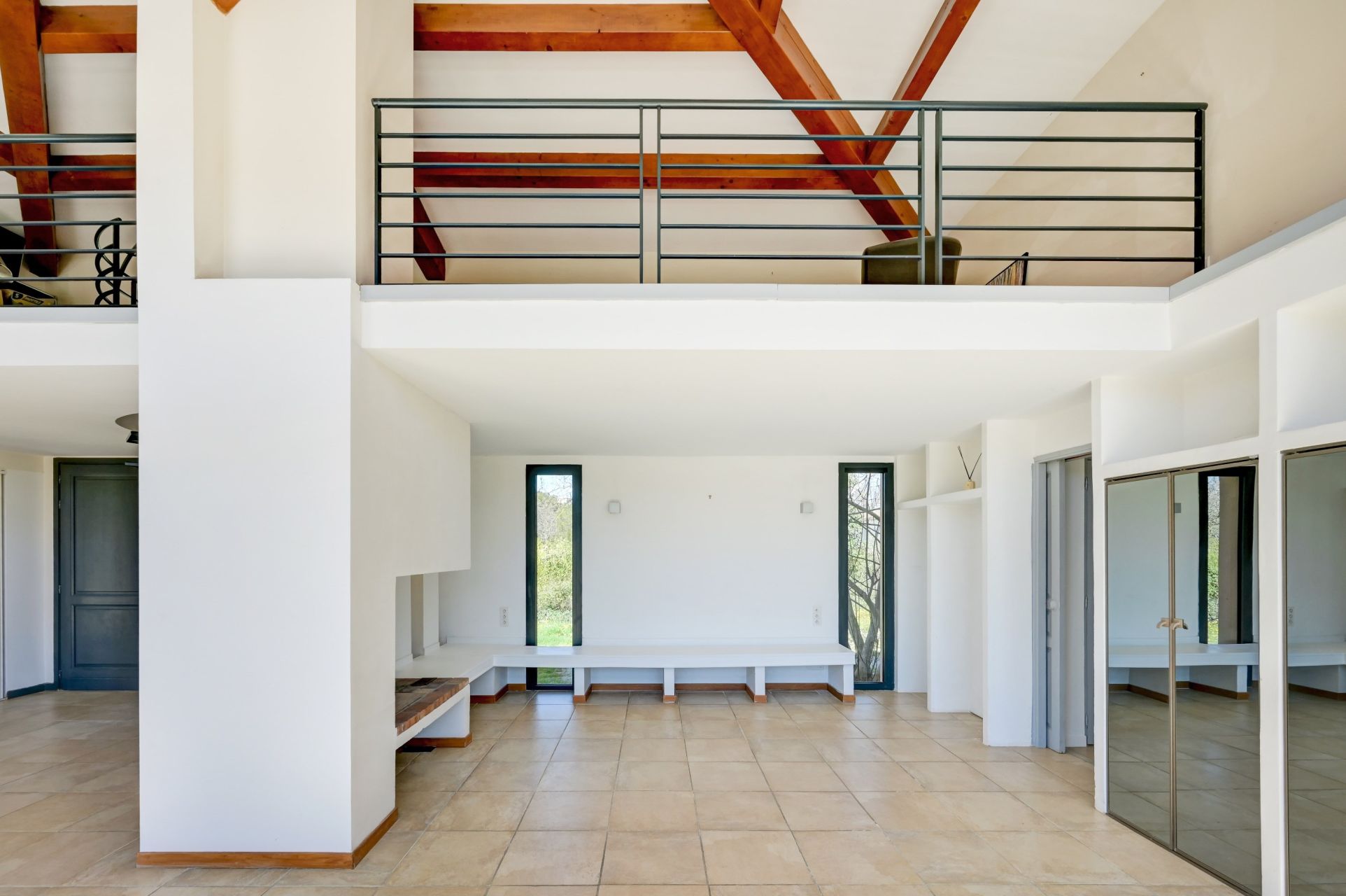 house 5 Rooms for sale on AIX EN PROVENCE (13100)