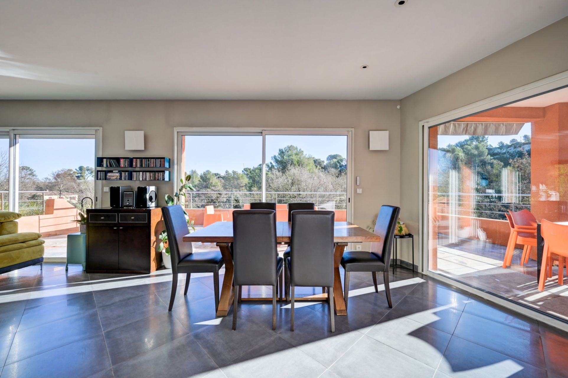 house 7 Rooms for sale on AIX EN PROVENCE (13100)