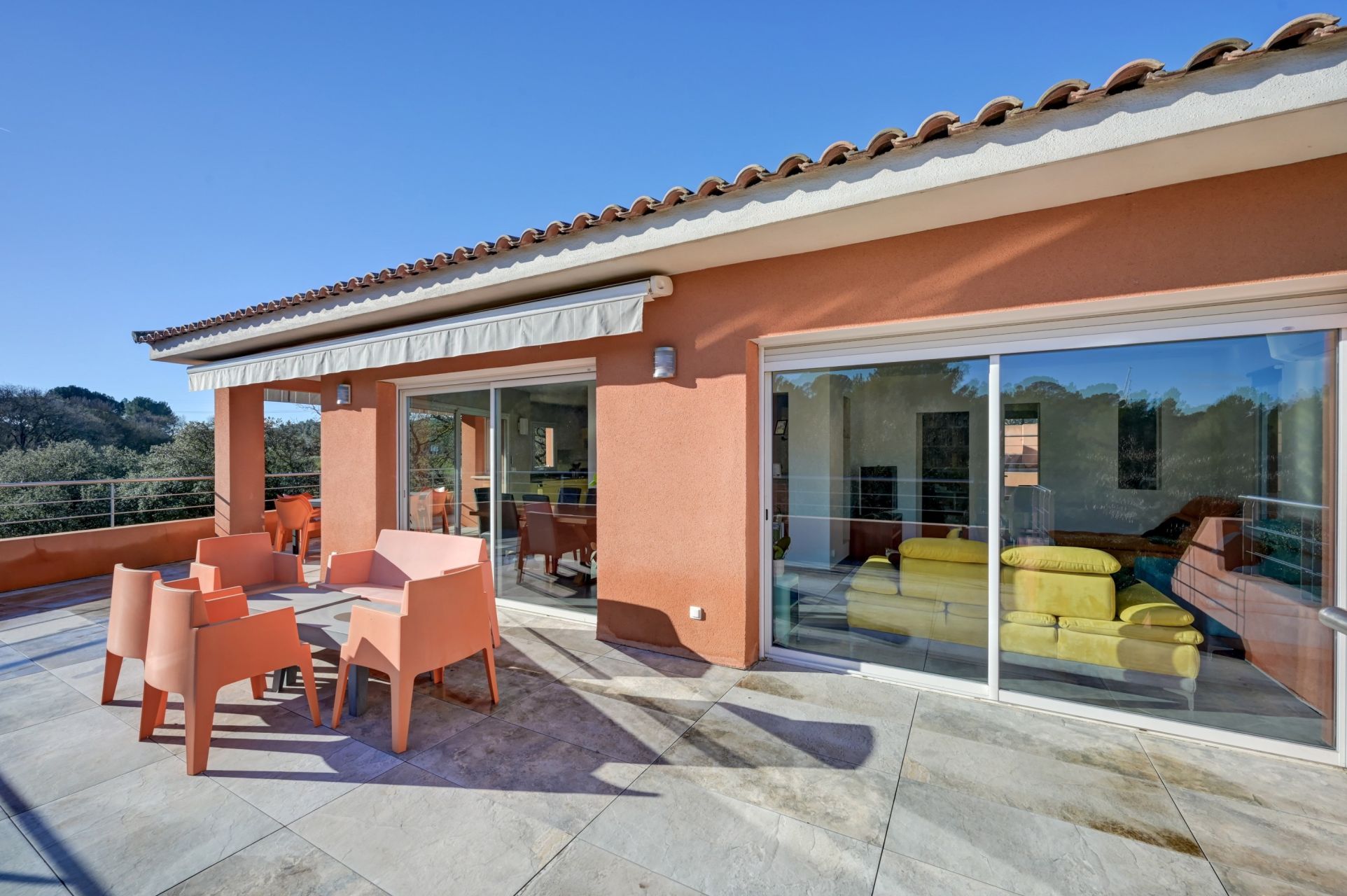 house 7 Rooms for sale on AIX EN PROVENCE (13100)