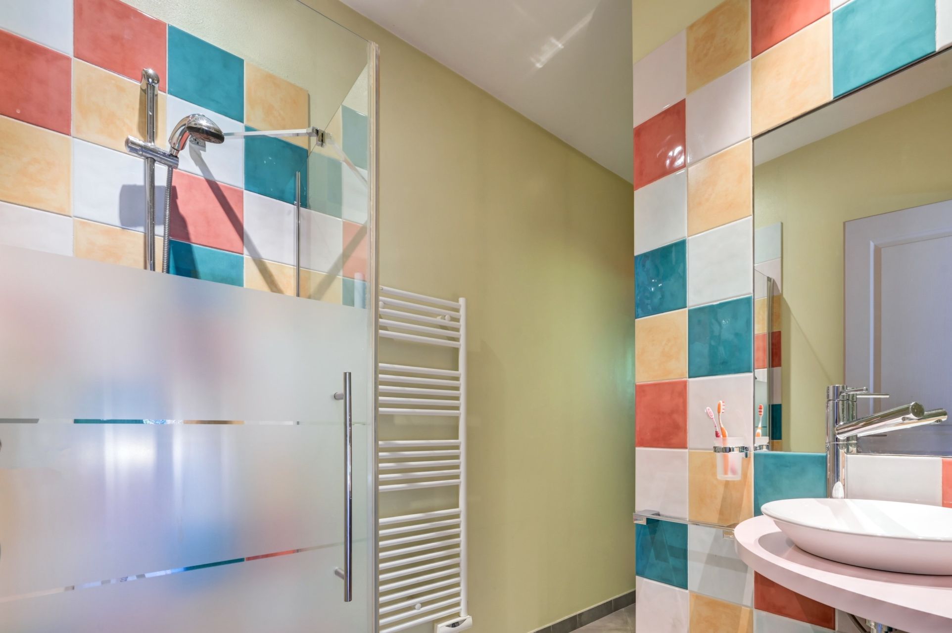 house 7 Rooms for sale on AIX EN PROVENCE (13100)