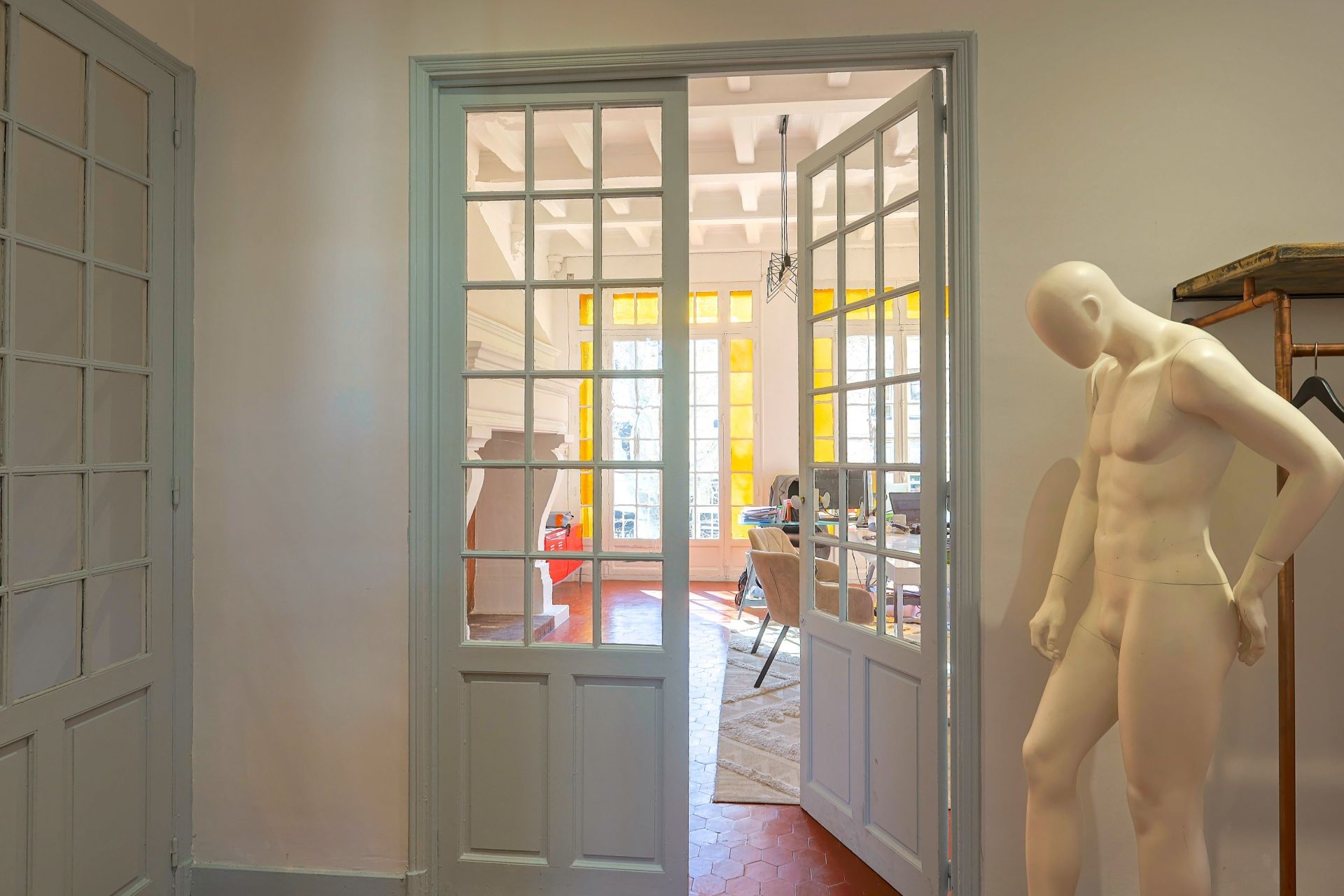 apartment 7 Rooms for sale on AIX EN PROVENCE (13100)