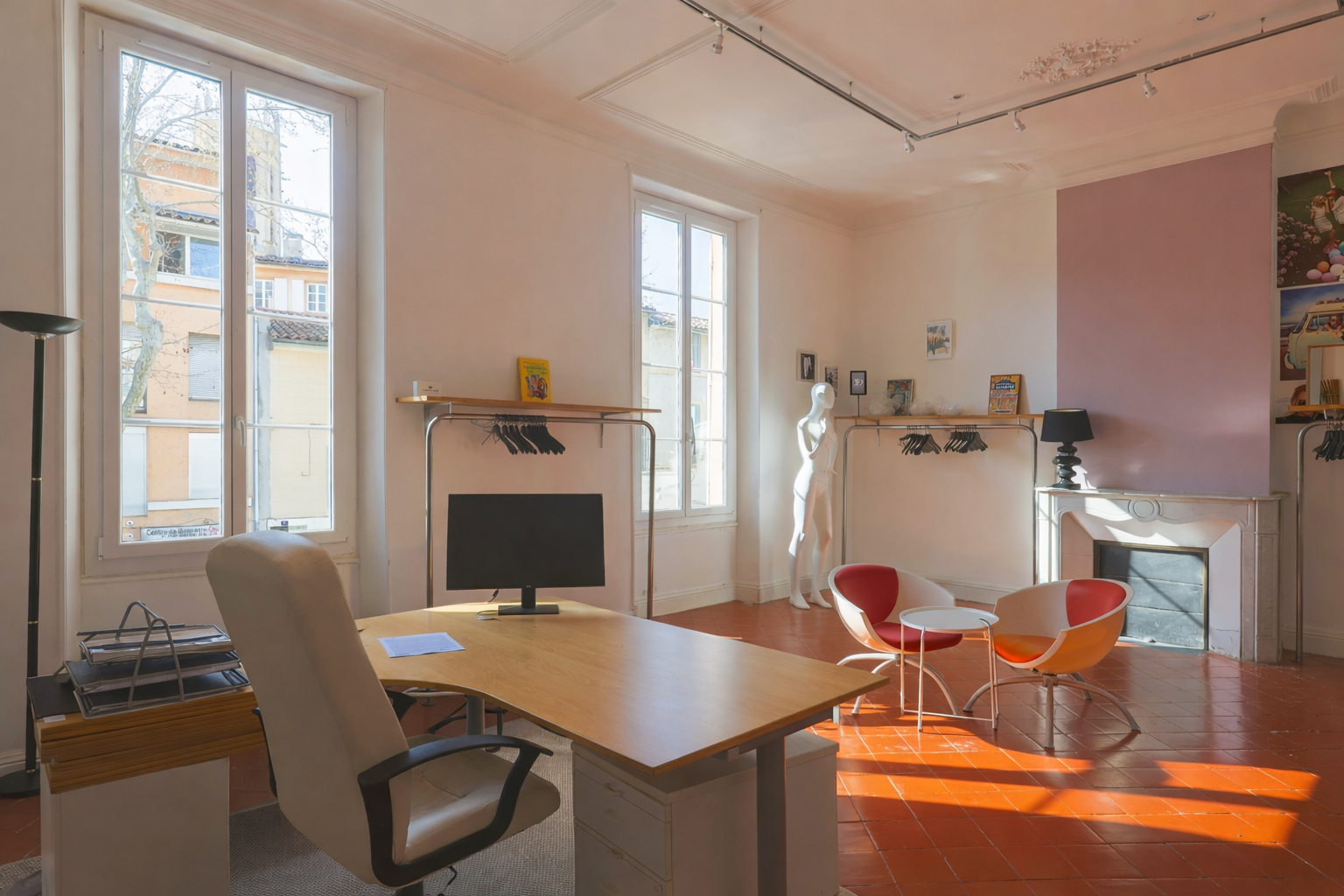 apartment 7 Rooms for sale on AIX EN PROVENCE (13100)