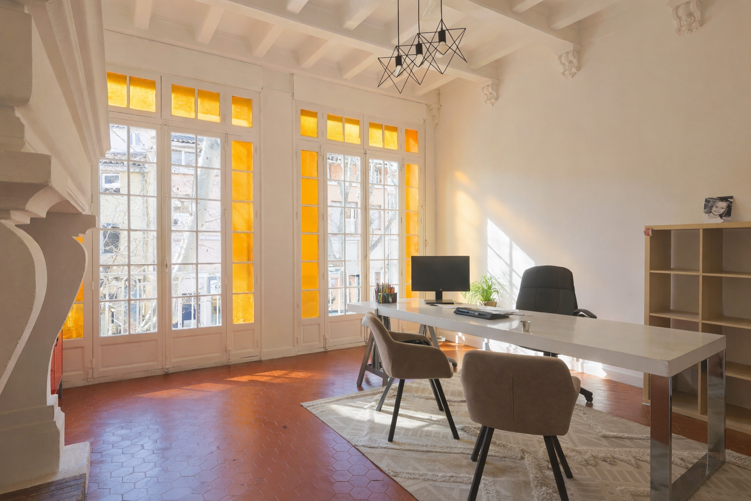 apartment 7 Rooms for sale on AIX EN PROVENCE (13100)