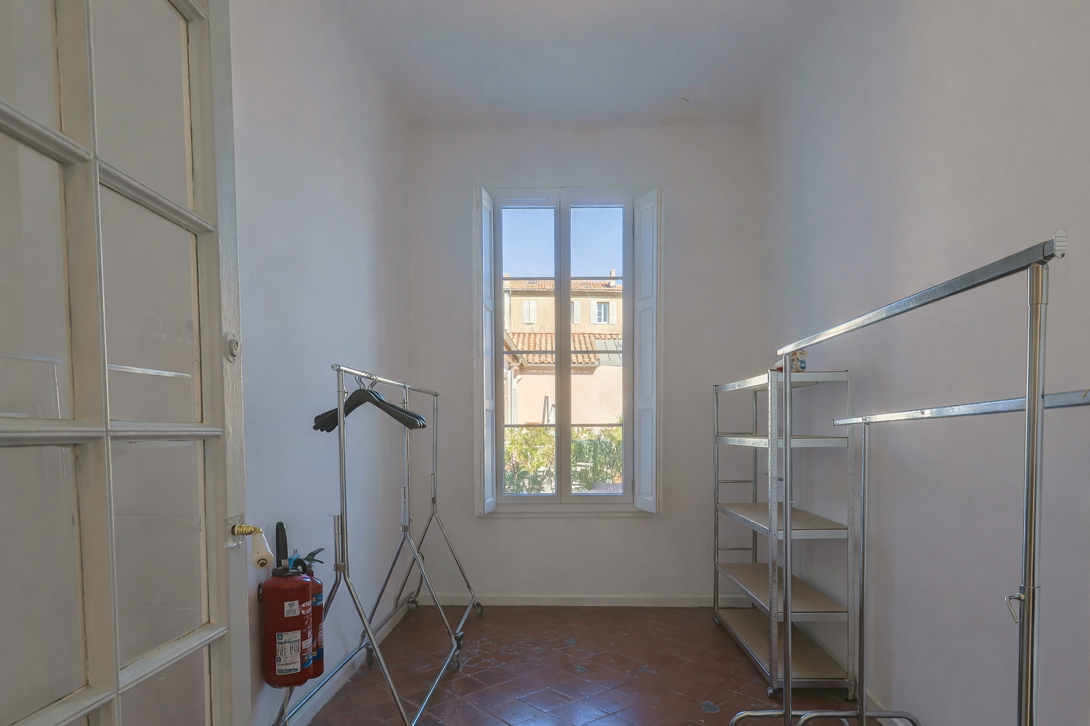 apartment 7 Rooms for sale on AIX EN PROVENCE (13100)