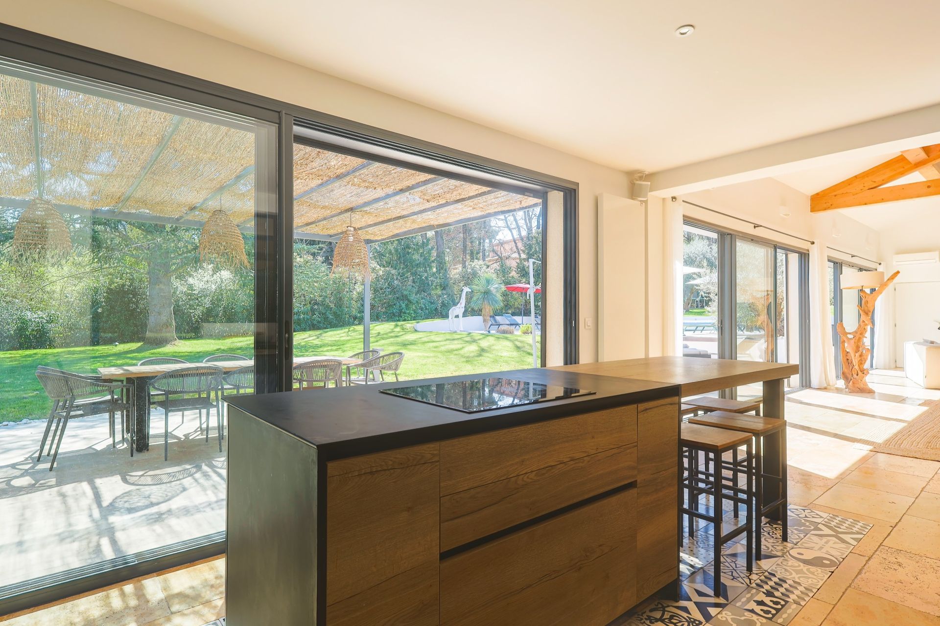 house 7 Rooms for sale on PUYRICARD (13540)