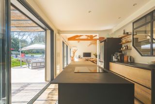 house 7 Rooms for sale on PUYRICARD (13540)