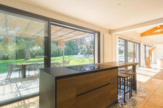 house 7 Rooms for sale on PUYRICARD (13540)