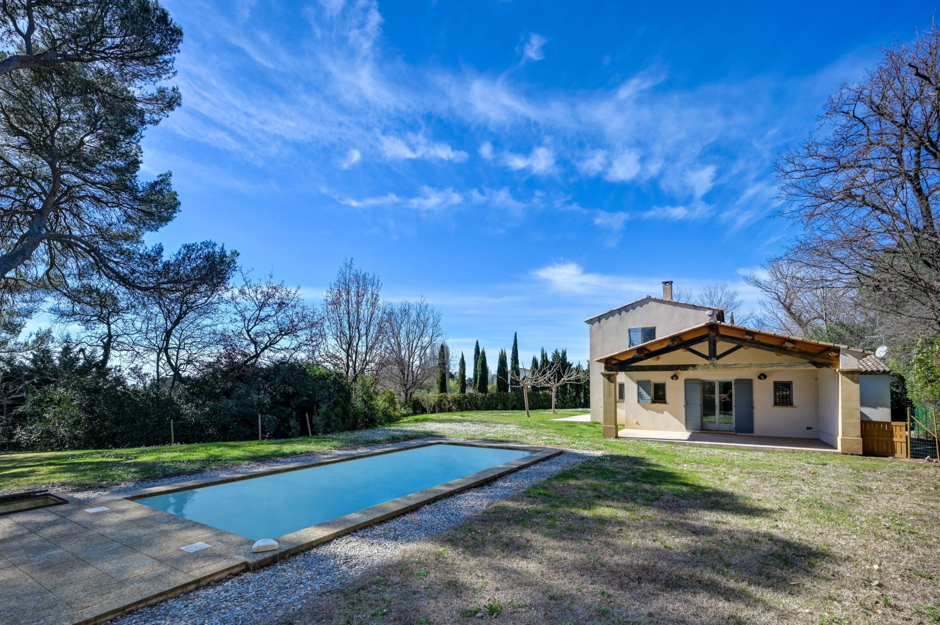 house 6 Rooms for rent on AIX EN PROVENCE (13090)