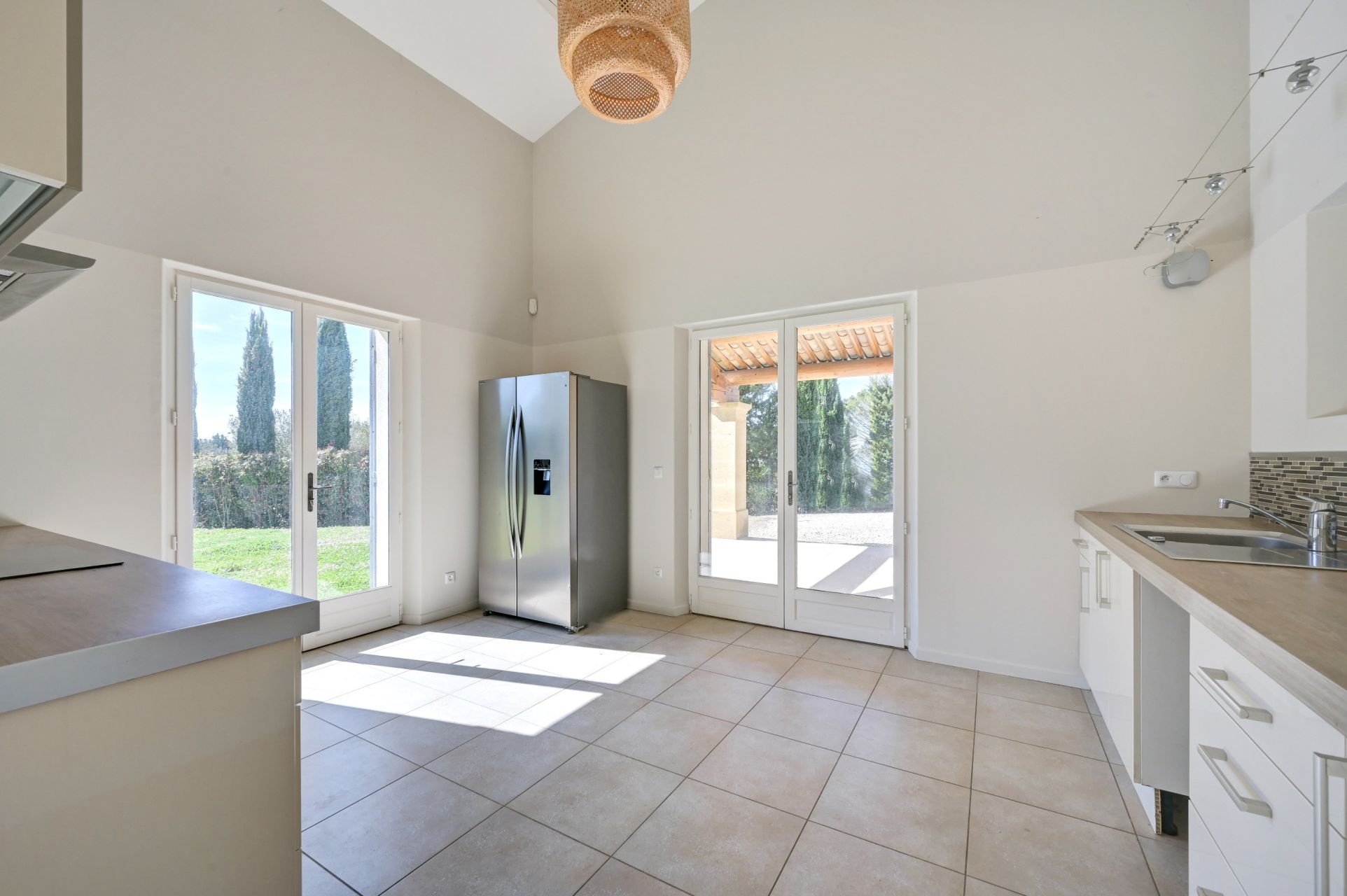 house 6 Rooms for rent on AIX EN PROVENCE (13090)