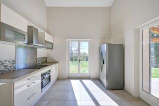 house 6 Rooms for rent on AIX EN PROVENCE (13090)