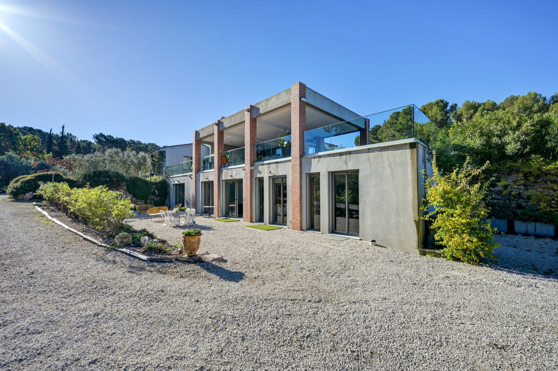 maison 8 Pièces en vente sur BOUC BEL AIR (13320)