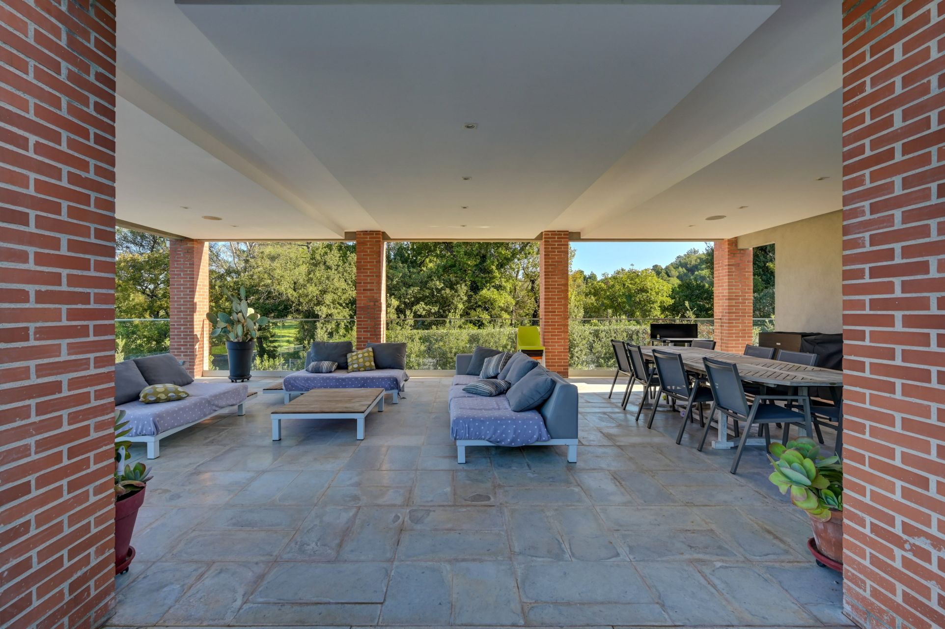 maison 8 Pièces en vente sur BOUC BEL AIR (13320)