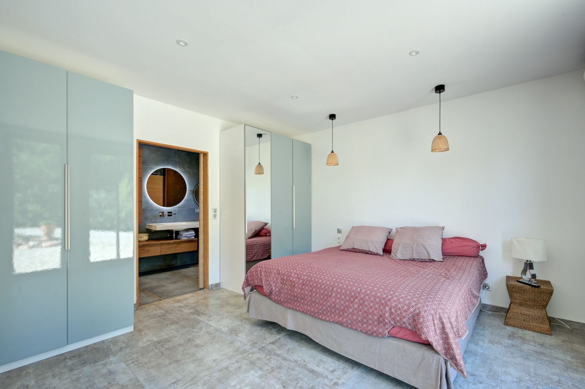 maison 8 Pièces en vente sur BOUC BEL AIR (13320)