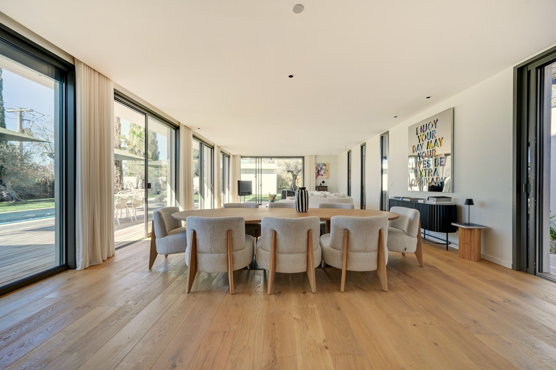 house 8 Rooms for sale on AIX EN PROVENCE (13100)