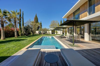 Sale House Aix-en-Provence 8&nbsp;Rooms 240&nbsp;m²