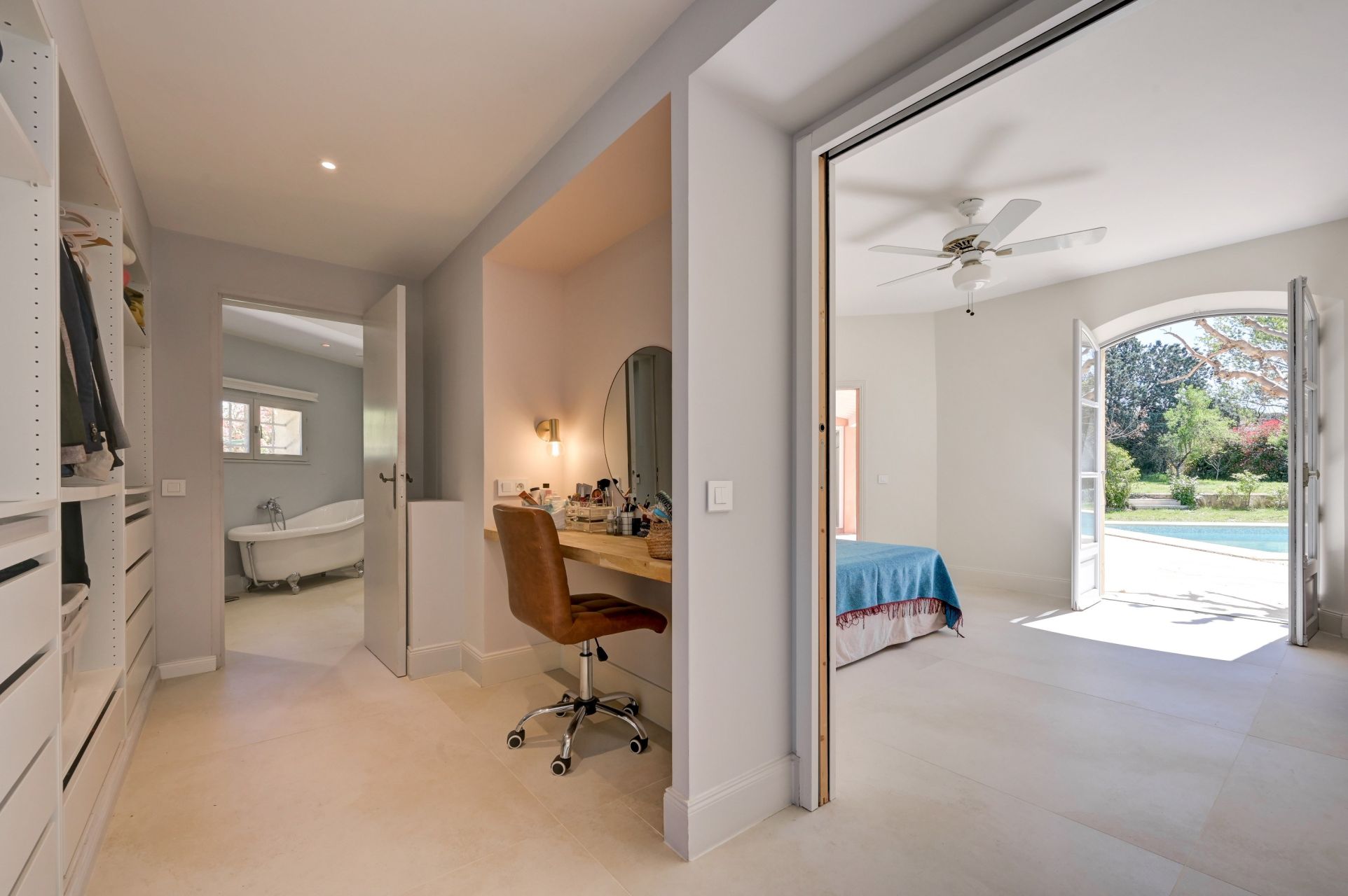 maison 7 Pièces en vente sur LUYNES (13080)