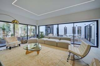 house 6 Rooms for sale on AIX EN PROVENCE (13100)