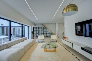 house 6 Rooms for sale on AIX EN PROVENCE (13100)