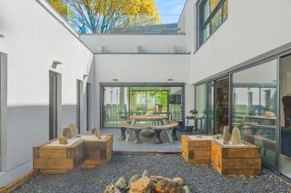 house 6 Rooms for sale on AIX EN PROVENCE (13100)