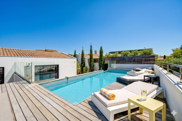 Sale House Aix-en-Provence 6&nbsp;Rooms 230&nbsp;m²