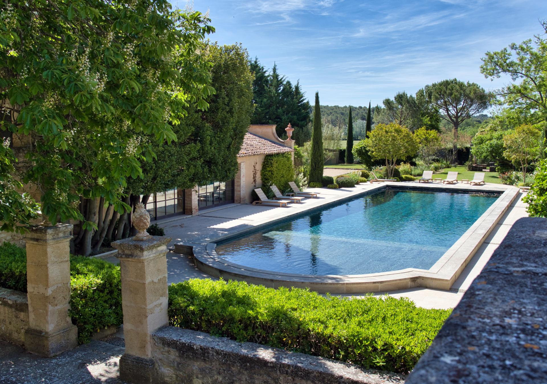 propriété 20 Pièces en location saisonnière sur LAMBESC (13410)