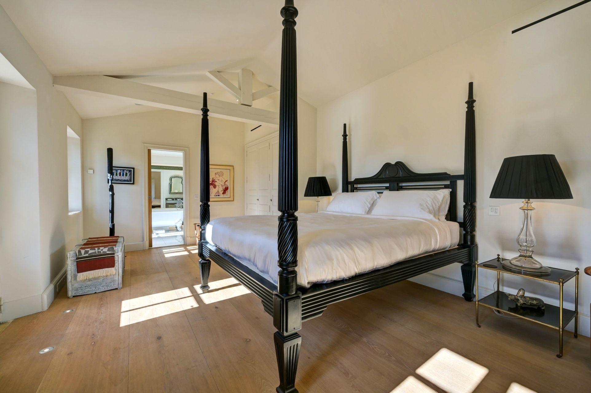 propriété 20 Pièces en location saisonnière sur LAMBESC (13410)