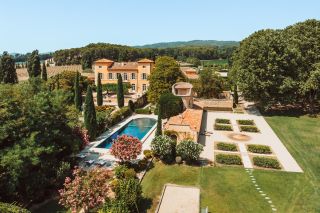 propriété 20 Pièces en location saisonnière sur AIX EN PROVENCE (13100)