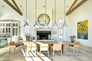 propriété 20 Pièces en location saisonnière sur LAMBESC (13410)