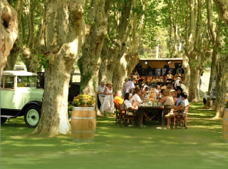 propriété 20 Pièces en location saisonnière sur LAMBESC (13410)