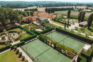 propriété 20 Pièces en location saisonnière sur AIX EN PROVENCE (13100)