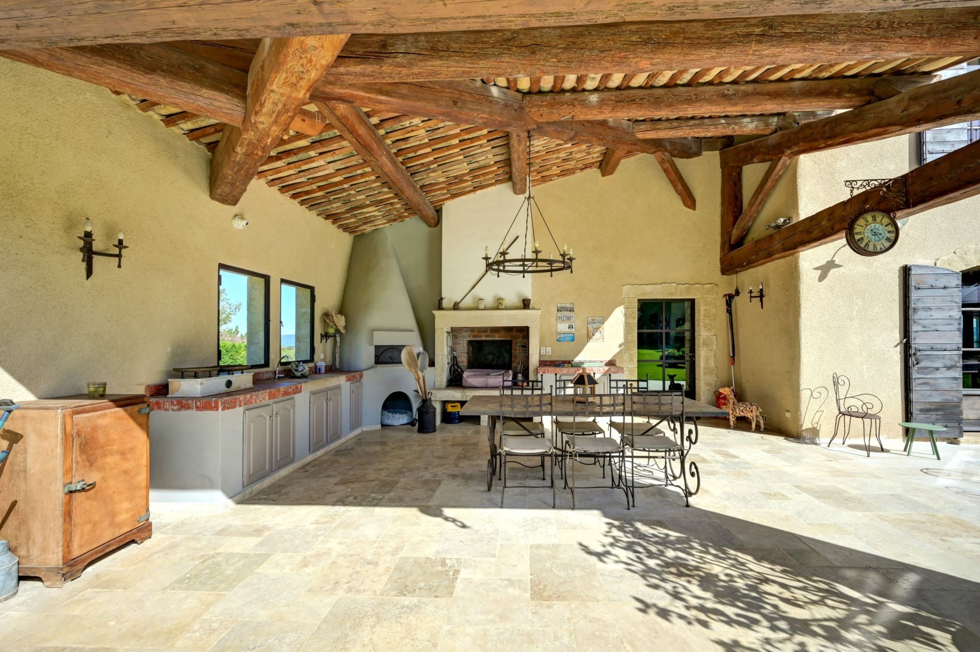 maison 8 Pièces en vente sur MEYRARGUES (13650)