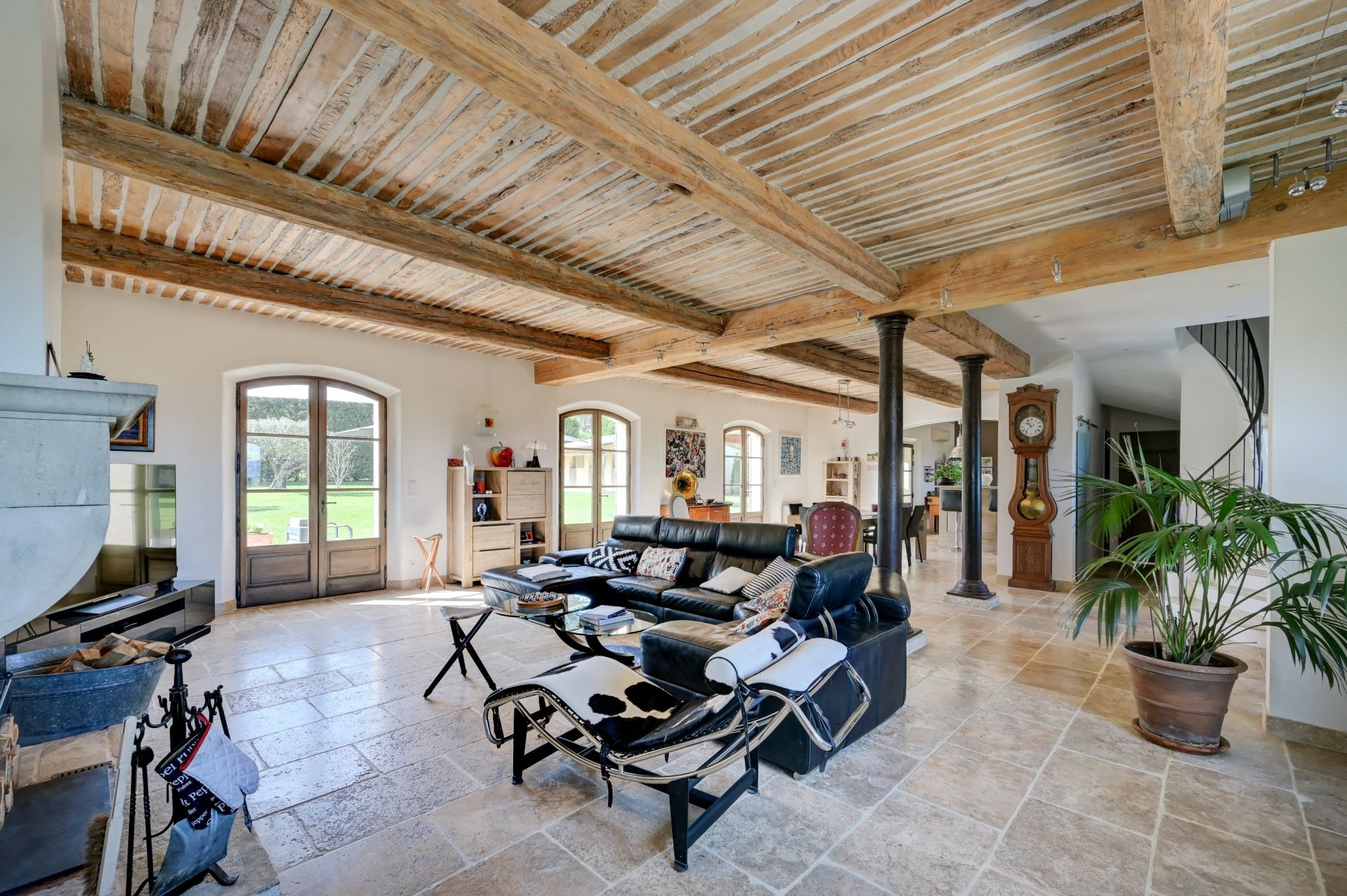 maison 8 Pièces en vente sur MEYRARGUES (13650)