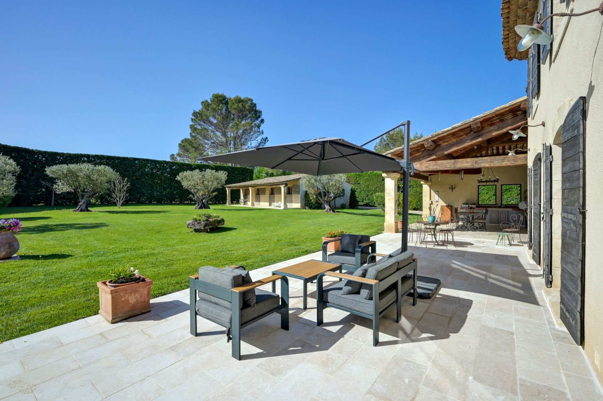 maison 8 Pièces en vente sur MEYRARGUES (13650)