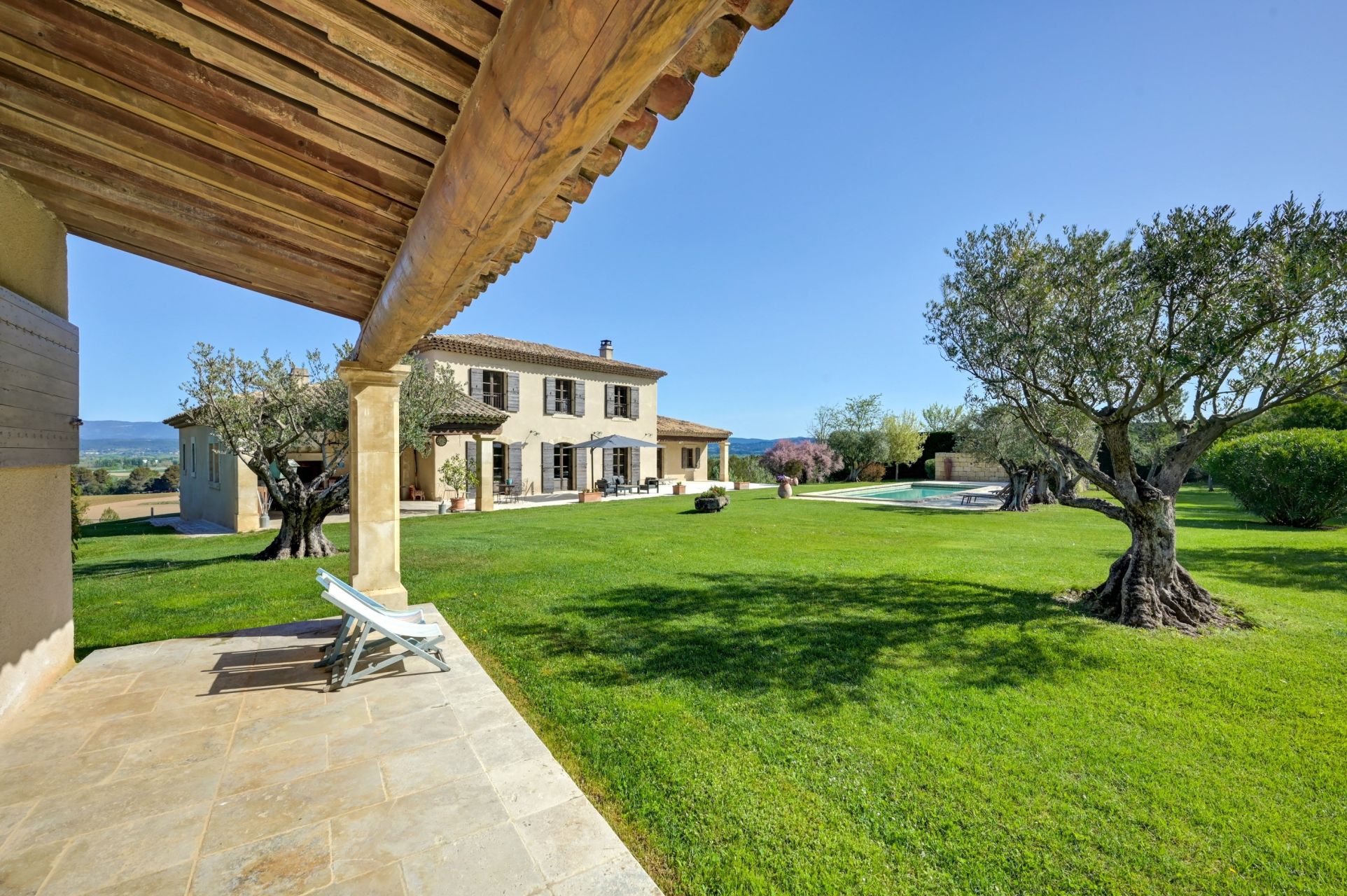 maison 8 Pièces en vente sur MEYRARGUES (13650)