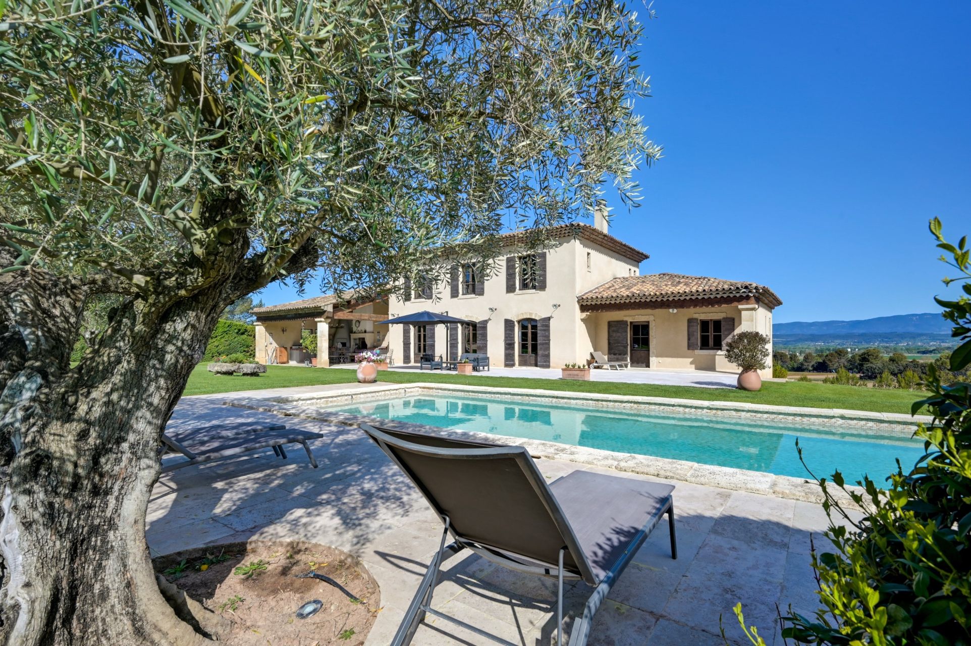 maison 8 Pièces en vente sur MEYRARGUES (13650)