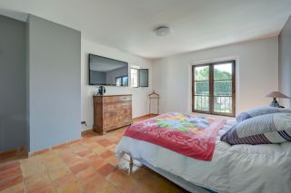 maison 8 Pièces en vente sur MEYRARGUES (13650)