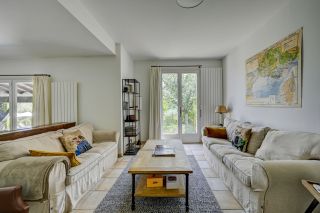 house 7 Rooms for sale on AIX EN PROVENCE (13100)