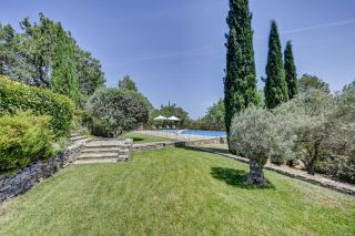 house 7 Rooms for sale on AIX EN PROVENCE (13100)