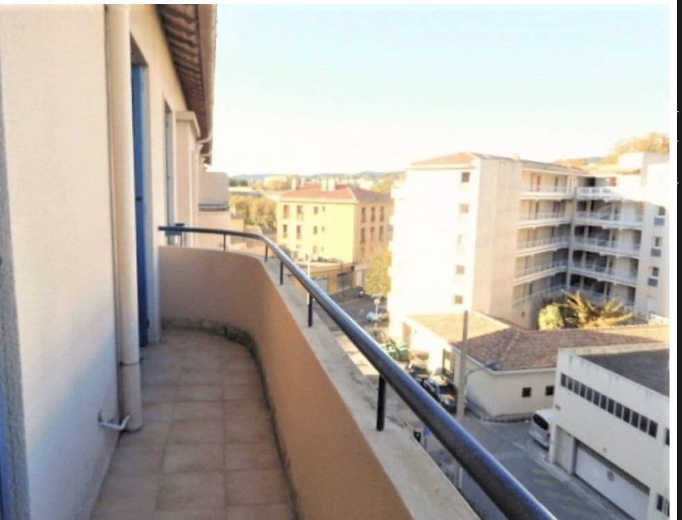 apartment 4 Rooms for rent on AIX EN PROVENCE (13100)
