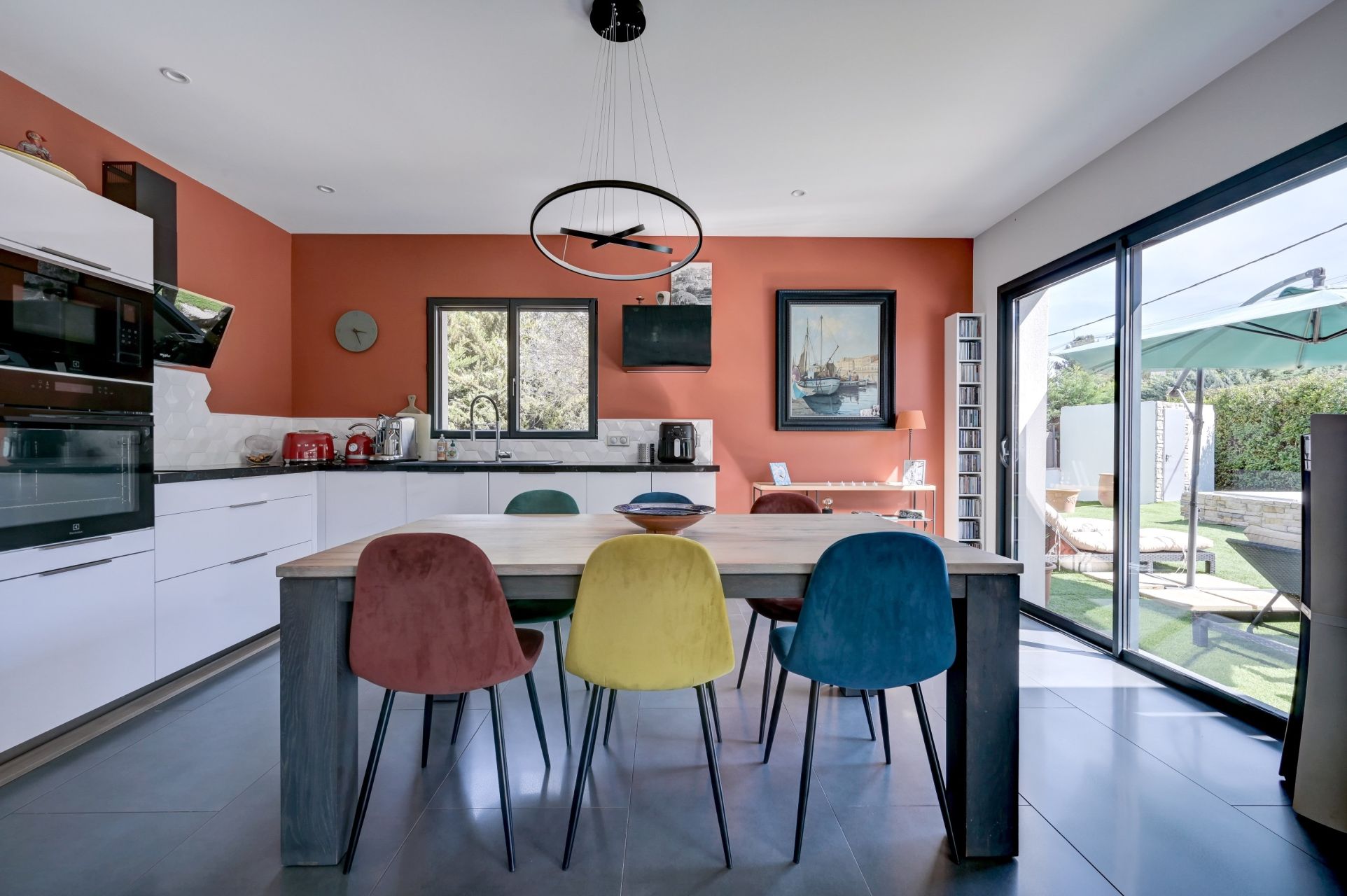 house 5 Rooms for sale on CALAS (13480)