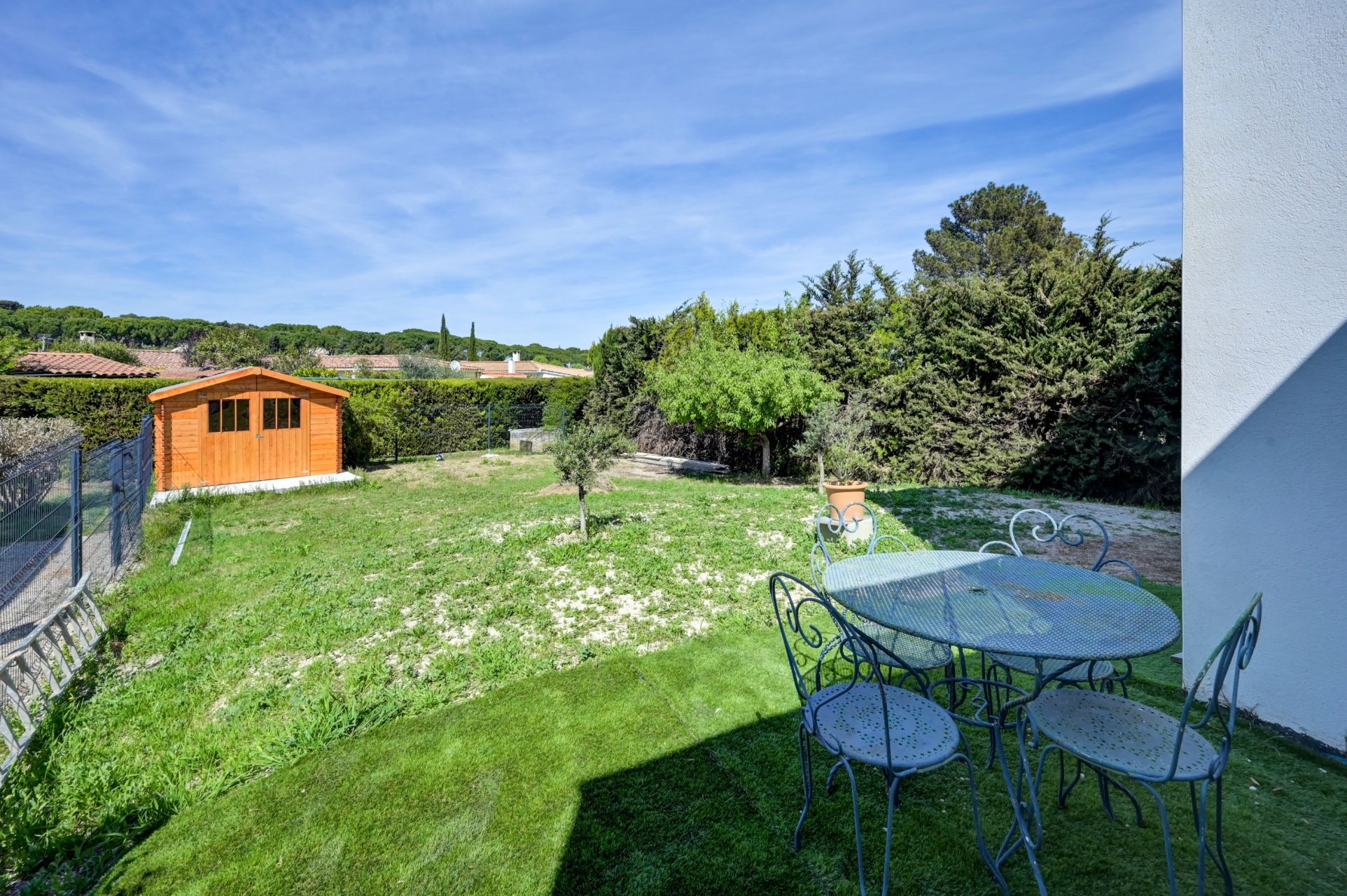 house 5 Rooms for sale on CALAS (13480)