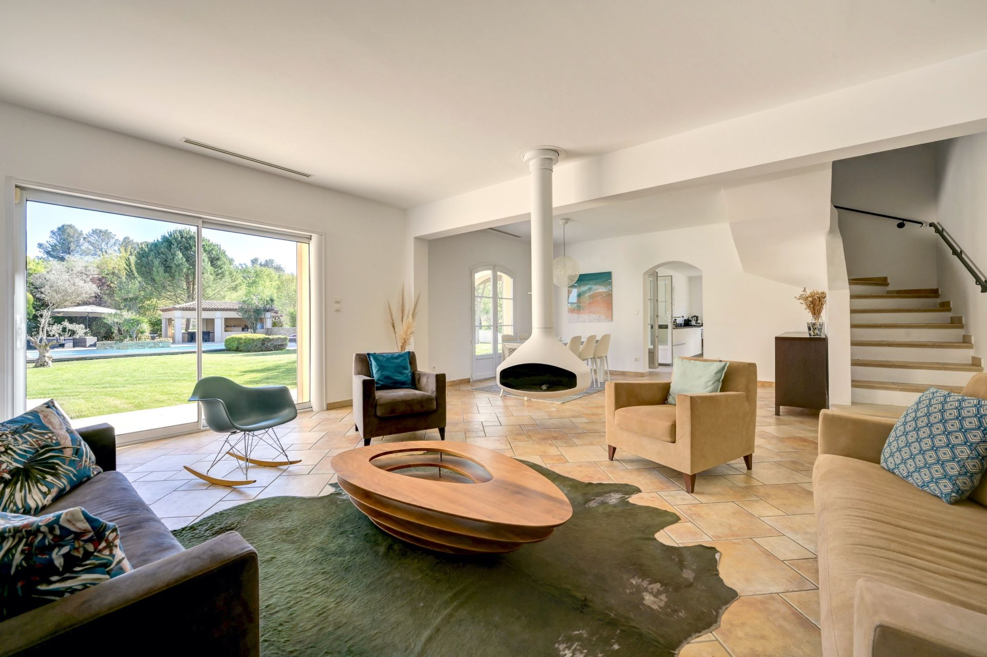 house 8 Rooms for sale on AIX EN PROVENCE (13100)