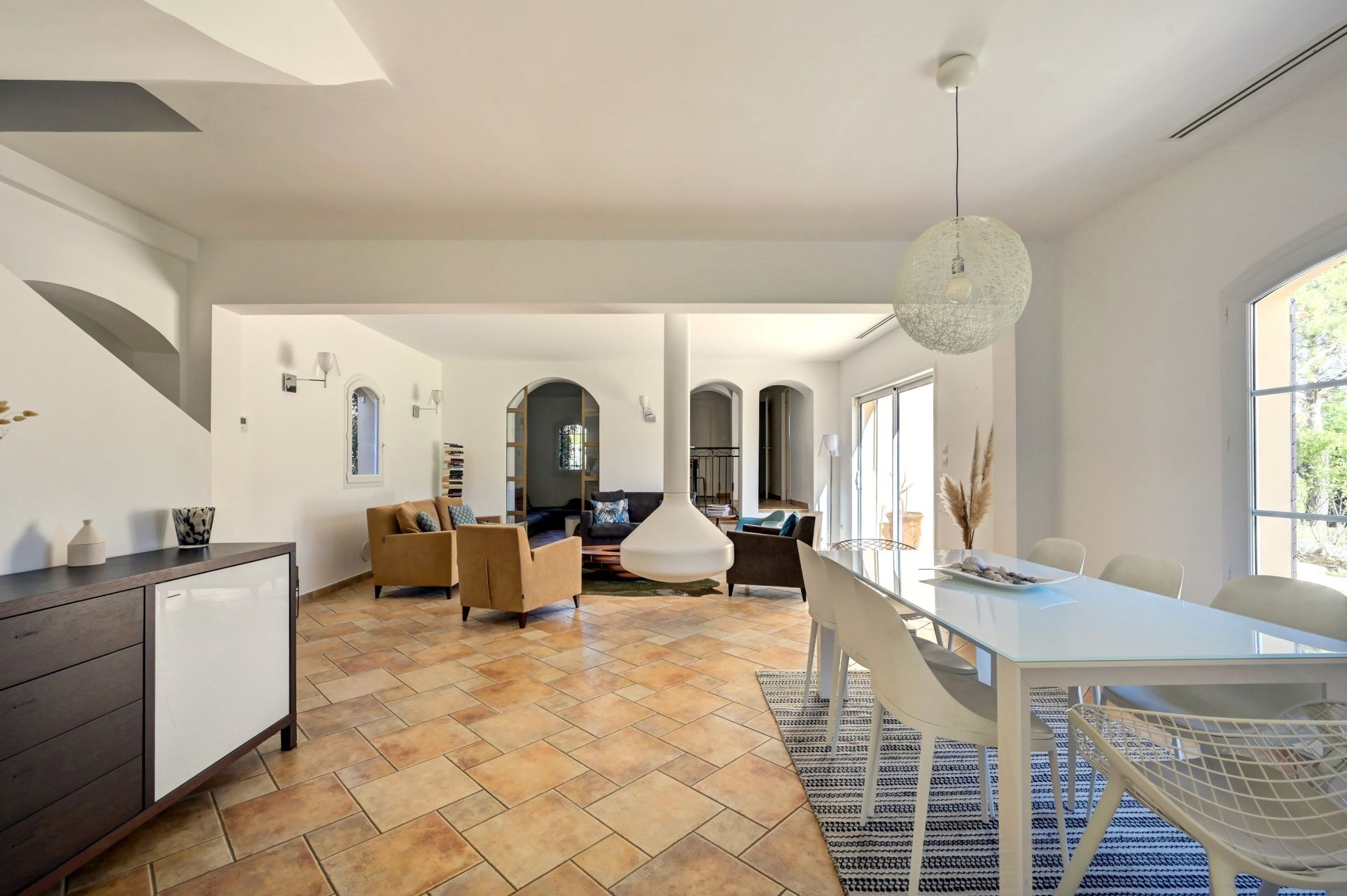 house 8 Rooms for sale on AIX EN PROVENCE (13100)