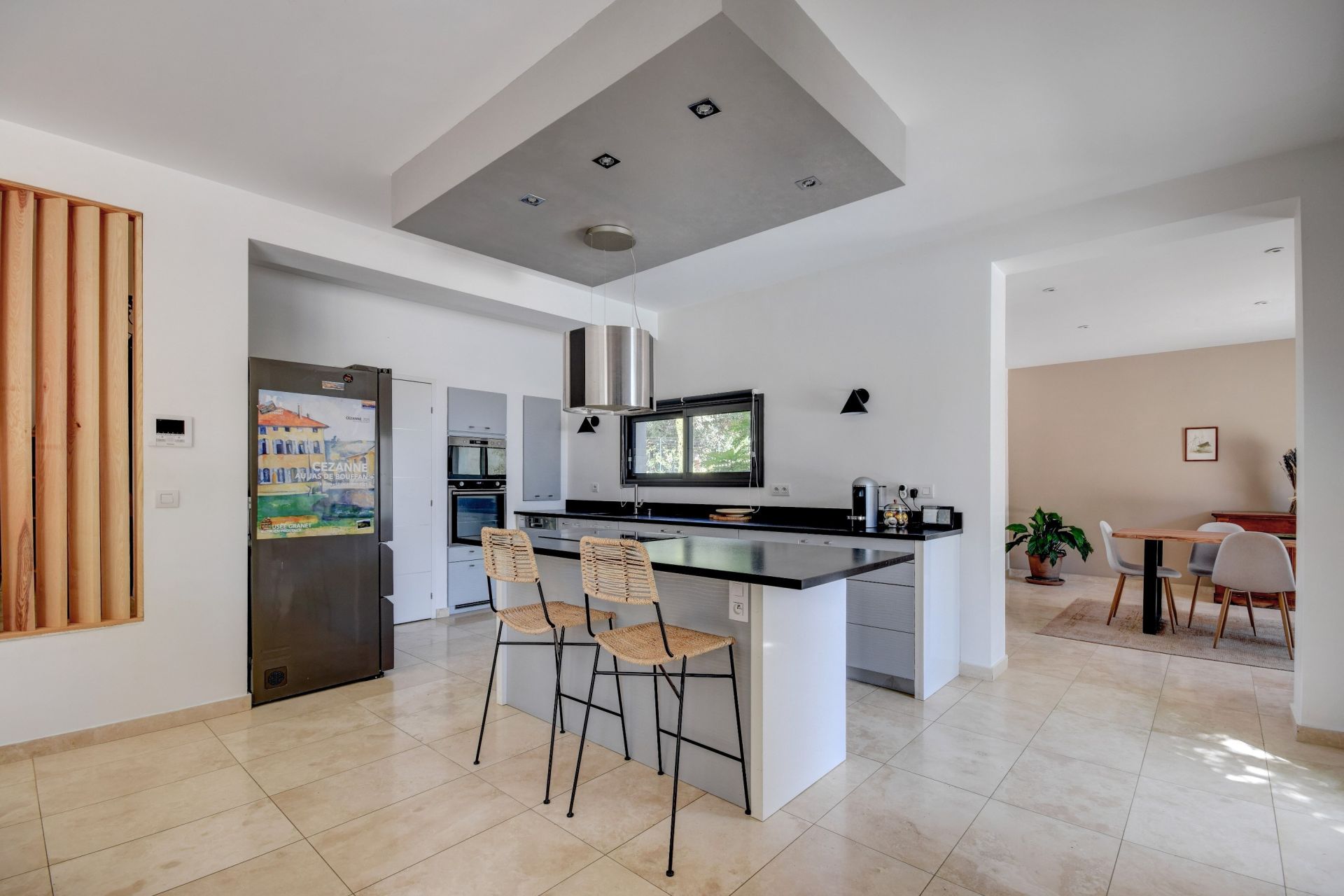 house 8 Rooms for sale on AIX EN PROVENCE (13100)