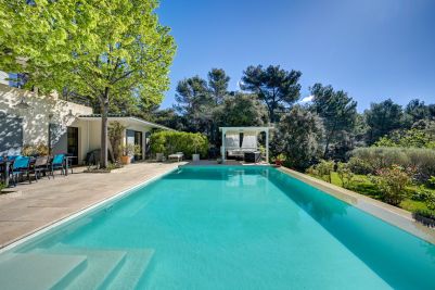 Sale House Aix-en-Provence 8&nbsp;Rooms 210&nbsp;m²