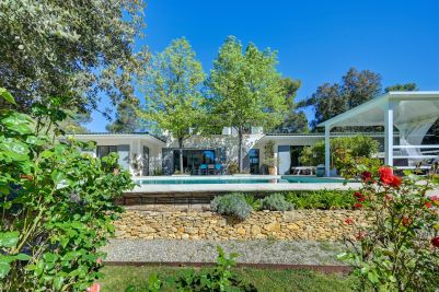 Sale House Aix-en-Provence 8&nbsp;Rooms 210&nbsp;m²