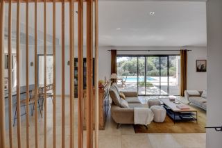 house 8 Rooms for sale on AIX EN PROVENCE (13100)
