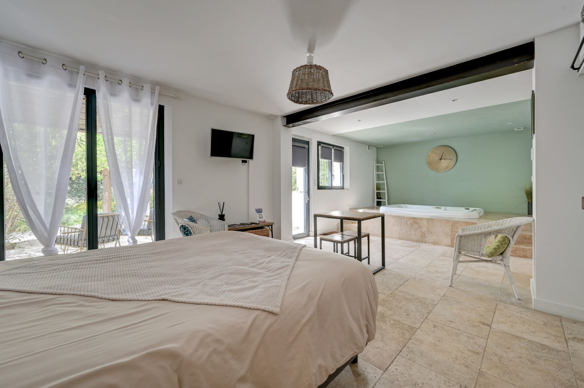 maison 10 Pièces en vente sur VENELLES (13770)